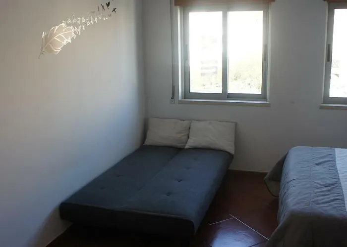 בית נופש Pool & Garden Oura Flat *