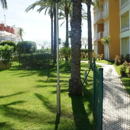 Casa de Férias Pool & Garden Oura Flat *